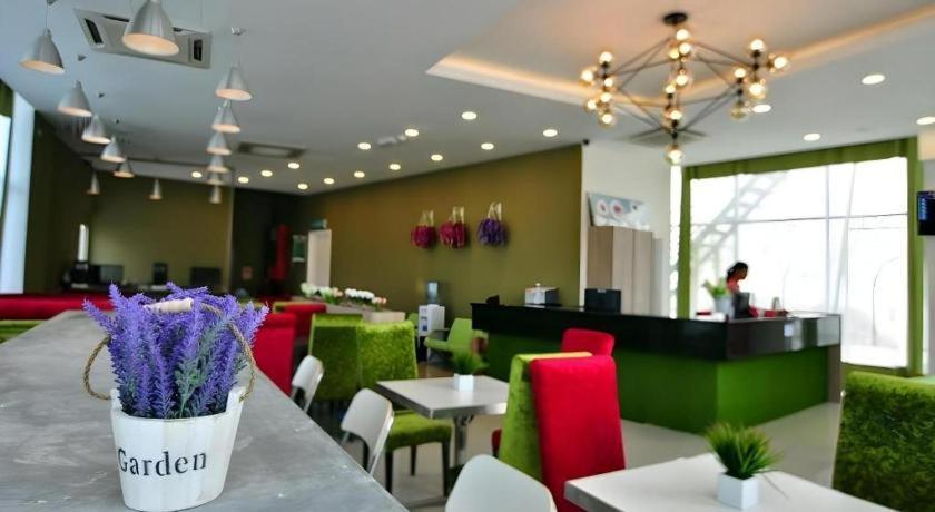 Le Garden Hotel Kota Kemuning Shah Alam Exterior foto